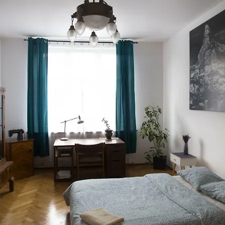 Apartament Artystow W Centrum Krakowa 70m2 Apartamento *